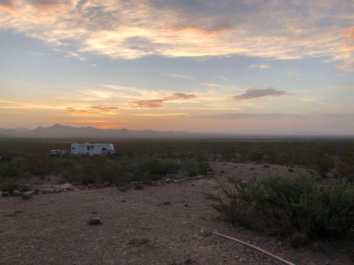 Camping At Desert Gardens Oasis In Lobo, Tx Van Horn Exterior photo