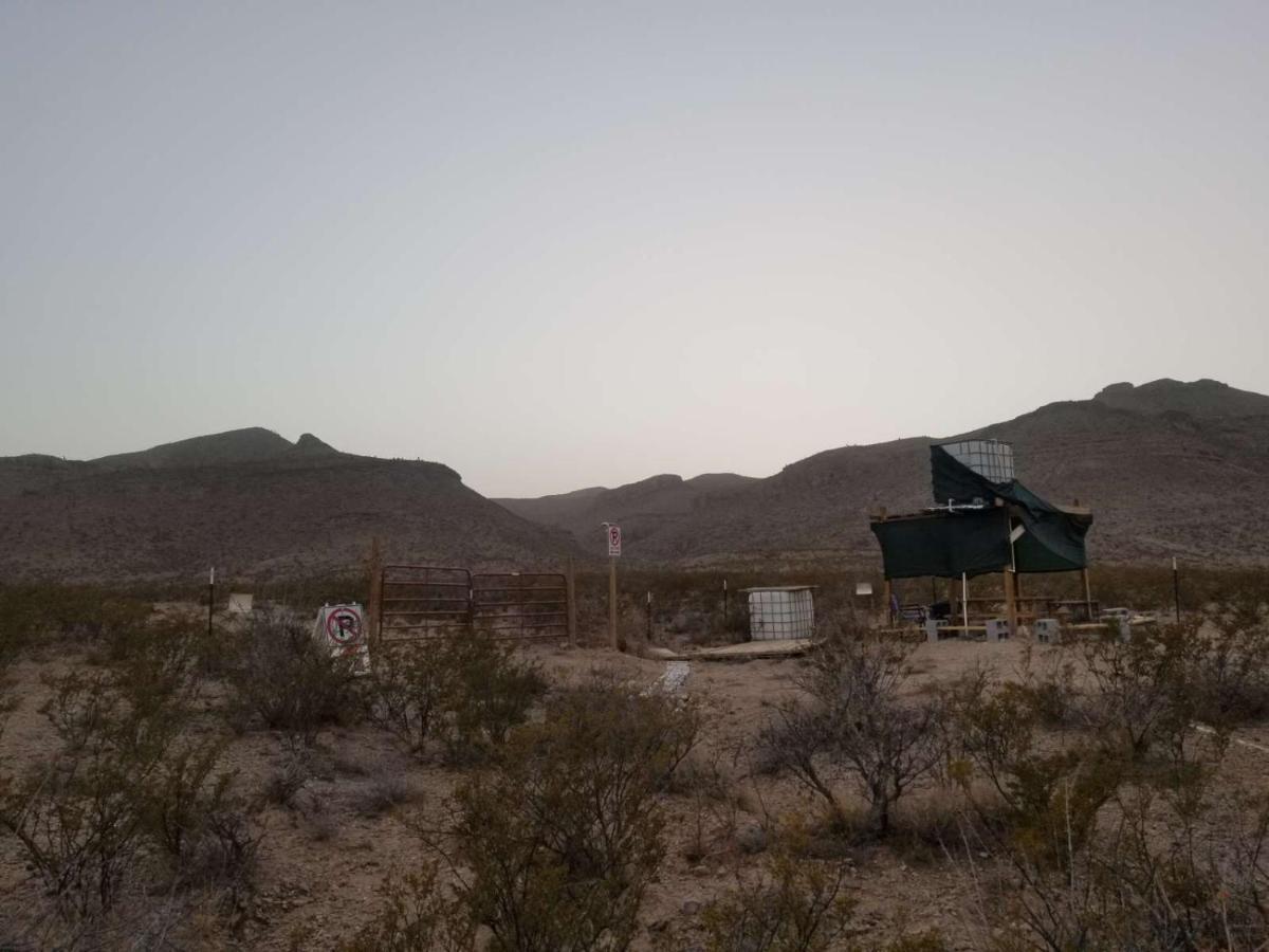 Camping At Desert Gardens Oasis In Lobo, Tx Van Horn Exterior photo