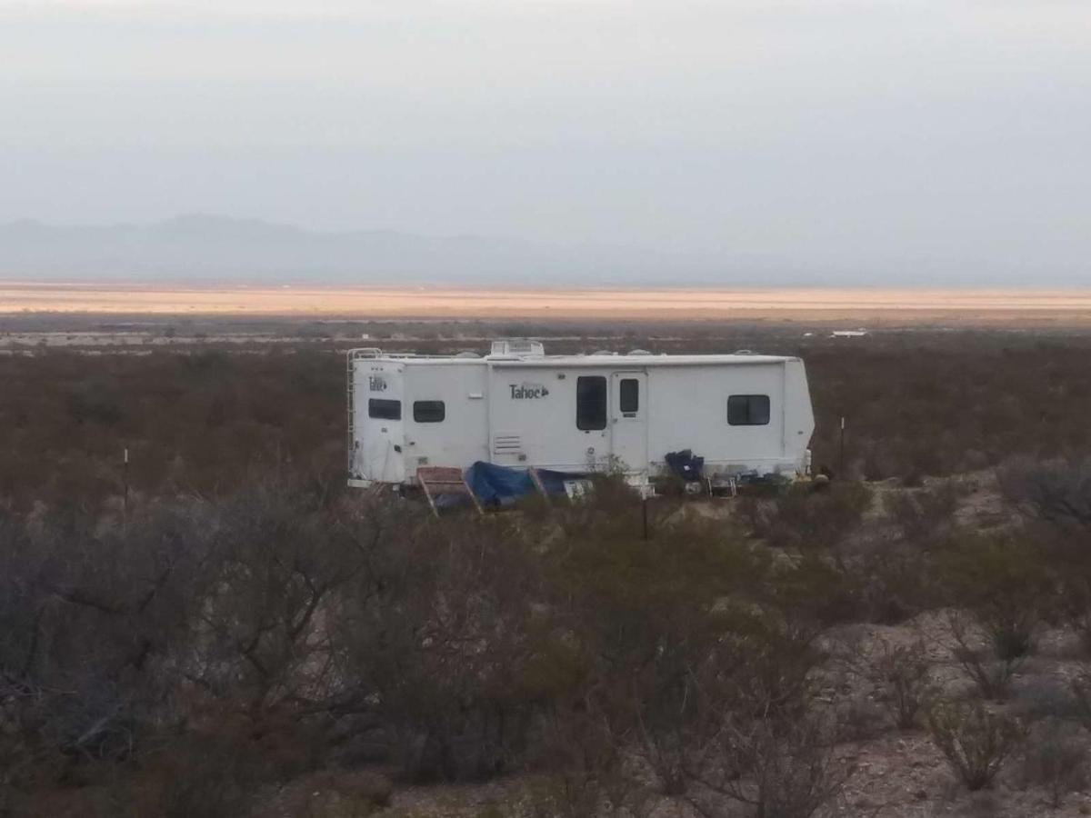 Camping At Desert Gardens Oasis In Lobo, Tx Van Horn Exterior photo